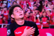◆Ｊ珍◆湘南戦ゴラッソ決めた浦和MF関根貴大さん、エンブレムのつもりでスポンサーロゴで叩いてて草