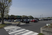 高速道路サービスエリア（SA）、一定時間利用で有料化を検討へ