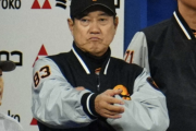 巨人･原監督、ドラ４門脇の打席でベンチ叩く…