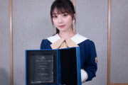 乃木坂46与田祐希「日向坂46小坂菜緒ちゃんと欅坂46渡辺梨加さんと3人での表紙がすごい新鮮で思い出深いです」3/4日「雑誌の日」記念『第6回カバーガール大賞』エンタメ部門・10代部門受賞インタビューがこちら！