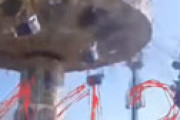 【動画】 最近オープンしたばかりの遊園地、回転ブランコが突然崩落し20人が地面に叩きつけられる・・ その瞬間が激撮されていた
