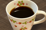 手塚治虫「1日一時間寝れば後はコーヒー飲めば持ちますけどね」←これ