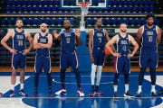 【パリ五輪バスケ】「今年のアメリカ代表は何と呼べばいい？」 レブロン「アベンジャーズ」
