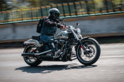 バイクって純粋に楽しめるの5月と10月だけじゃね？