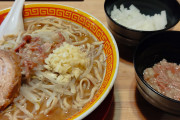 ラーメン二郎ってなんで原理主義者いるの？インスパイアでも美味しくない？