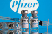 【米ファイザー】 「３回のワクチン接種を受ければ抗体レベルが２回接種時の５－１０倍に跳ね上がり、デルタ株に対して極めて有効だ」