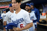 ベンチにも座れるぞ　～　【MLB】ドジャースのキム・ヘソン　ロースター入りに韓国歓喜「飛行機に乗っただけではなかった」
