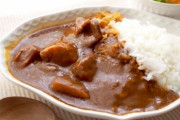 俺が人生で一番気持ち悪いと思ったのはカレーに醤油かける奴だわ