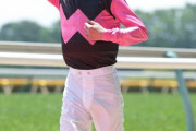 【競馬】[画像] 竹之下騎手、大歓声を受ける！