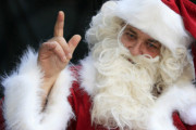 サンタクロースが重大発表「世界の子供たちよ・・・」
