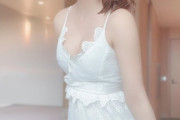 【画像】 えなこさんの白ワンピ写真がネット界隈で大絶賛　「美しすぎる」「まるで絵画」