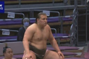 ウクライナ避難民の19歳若者、大相撲九州場所に出場し全勝優勝してしまう