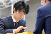 藤井聡太「俺将棋強いよw」ワイ「はい、王以外全部没収ね。さ、勝負しようかw」