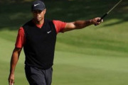 海外の反応「タイガーウッズが米男子ゴルフツアーZOZOチャンピオンシップで優勝、完全Vで82勝目」