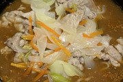 【問1】この比内地鶏で作った赤味噌ラーメン(1200円)の欠点を答えなさい