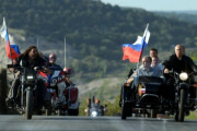プーチン大統領のバイク軍団が北斗の拳の悪党っぽい お前らが笑ったコピーをぺーinばいくちゃんねる板