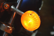 バイクのウインカーに詳しい奴ちょっと来て