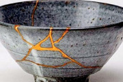 海外「日本の”金継ぎ”という魔法の技術を真似てみた」衝撃の完成度に外国人も感動してしまう
