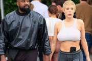 「まるで裸」の声、続出！カニエ・ウェストの妻ビアンカの過激すぎる服装に批判殺到