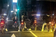 爆音バイクで走ってる奴何がしたいの？