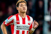 PSV シュミット監督がU24代表・堂安を絶賛「危険で優秀な選手」