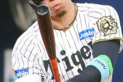 阪神佐藤輝明さん、今日も元気に3三振