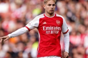 アーセナルMFスミス・ロウ、膝を痛め数週間の負傷離脱へ…アルテタ監督が明かす