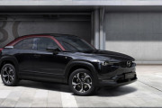 マツダが新型ロータリーエンジン搭載のPHEV「MX-30 e-SKYACTIV R-EV」を日本初公開