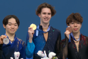 フィギュア男子フリー､鍵山優真が銀メダル 佐藤駿は銅 金はシャイドロフ 最終演技の王者マリニンは8位