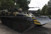 T-72戦車をベースにした装甲修理避難車両「Lev」…ウクライナ軍事企業が開発！