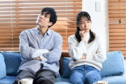 ワイ(32)「妻ちゃん愛してるぅ～！！一生一緒だよ！(ﾊﾟﾝﾊﾟﾝ！)」妻(30)「・・・・・」
