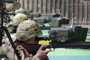 陸自狙撃銃にM24と暗視装置（国産？）！