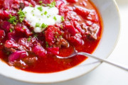 ボルシチは「ロシア料理」なのか「ウクライナ料理」なのか