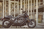 【朗報】ヤマハ「VMAX」復活　米国ヤマハが予約を開始  17999ドル(約200万円)