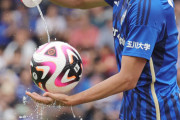サッカー「ボールに水かけるなんて許せない！人間性を疑う！」