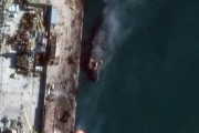 大爆発したロシア軍の艦艇、被害状況明らかに