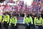 海外の反応　マンチェスターで反移民デモ