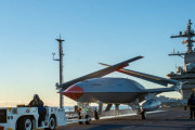 米海軍空母「ジョージ・H・W・ブッシュ」でMQ-25A無人航空機のデモンストレーション！