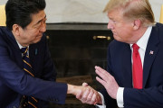 【アベノミクス】安倍の増税10兆円はトランプからの押し売り兵器に注がれた
