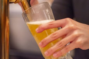 若者がビールを飲まなくなった理由が深すぎる