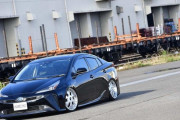 極限まで車高を低くしたプリウスがコチラｗｗｗｗｗｗｗｗ
