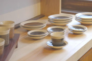 海外「福岡で作られる特徴的な文様」小石原焼の素朴な陶器と確かな技術