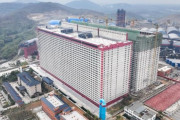 【朗報】中国、一棟でブタ120万頭を爆速飼育できる「超高層養豚ビル」が操業開始