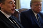 【速報】イーロン・マスク氏「ちょっと待って、トランプ大統領！ソフトバンクGの孫正義ってちょっと怪しくないか？」