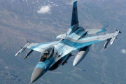 第18アグレッサー飛行隊所属の米空軍F-16ファイティングファルコン戦闘機！