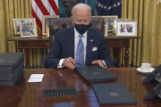 バイデン新大統領、WHO脱退の撤回命じる大統領令に署名
