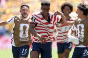 米国代表、２連勝でW杯決勝T進出！バログンOG誘発弾＆フリーマン弾で豪州代表に2-0快勝　北中米W杯第2節（関連まとめ）