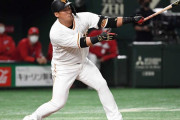 【東スポ】巨人逆転劇を喜べない…打率１割台・中田翔に忍び寄る「二軍降格の足音」