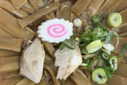 ワイ「メンマ気持ち多めで」ラーメン屋「あいよメンマ気持ち多めね」ワイ「クー！これこれ」