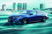 海外「凄い！」日本車が世界初の機能を搭載！（海外の反応）